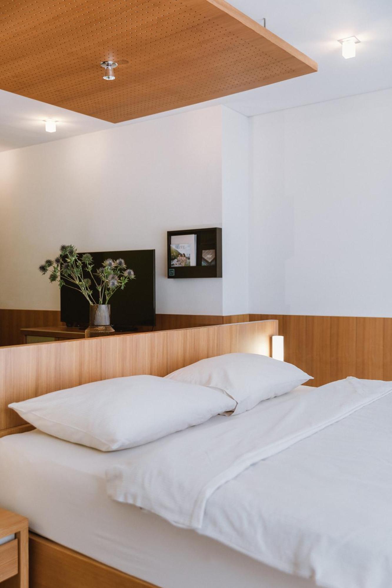 Lindenhof Pure Luxury & Spa Dolcevita Resort Naturns Exterior foto